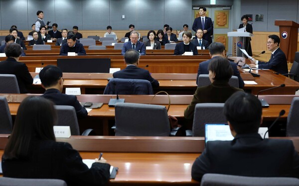 김민석 국무총리가 10일 정부서울청사에서 열린 2050 탄소중립녹색성장위원회 제5차 전체회의에서 발언을 하고 있다 (사진=연합뉴스)