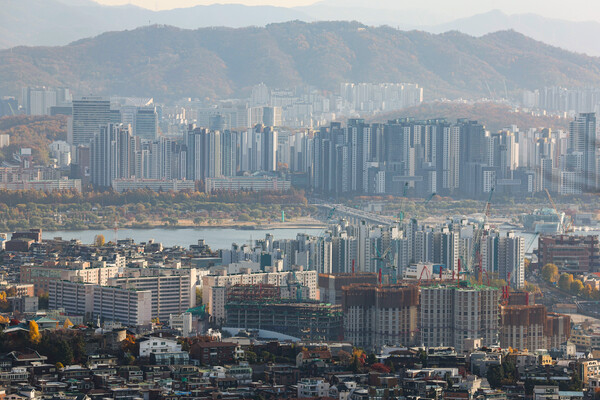  서울 남산에서 바라본 아파트 단지 (사진=연합뉴스)