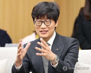 <b>네이버</b>, 두나무 인수…20조원 규모 '핀테크 공룡' 탄생
