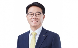 여신금융협회장에 이동철 전 KB금융 부회장 내정 - 뉴스 썸네일 이미지